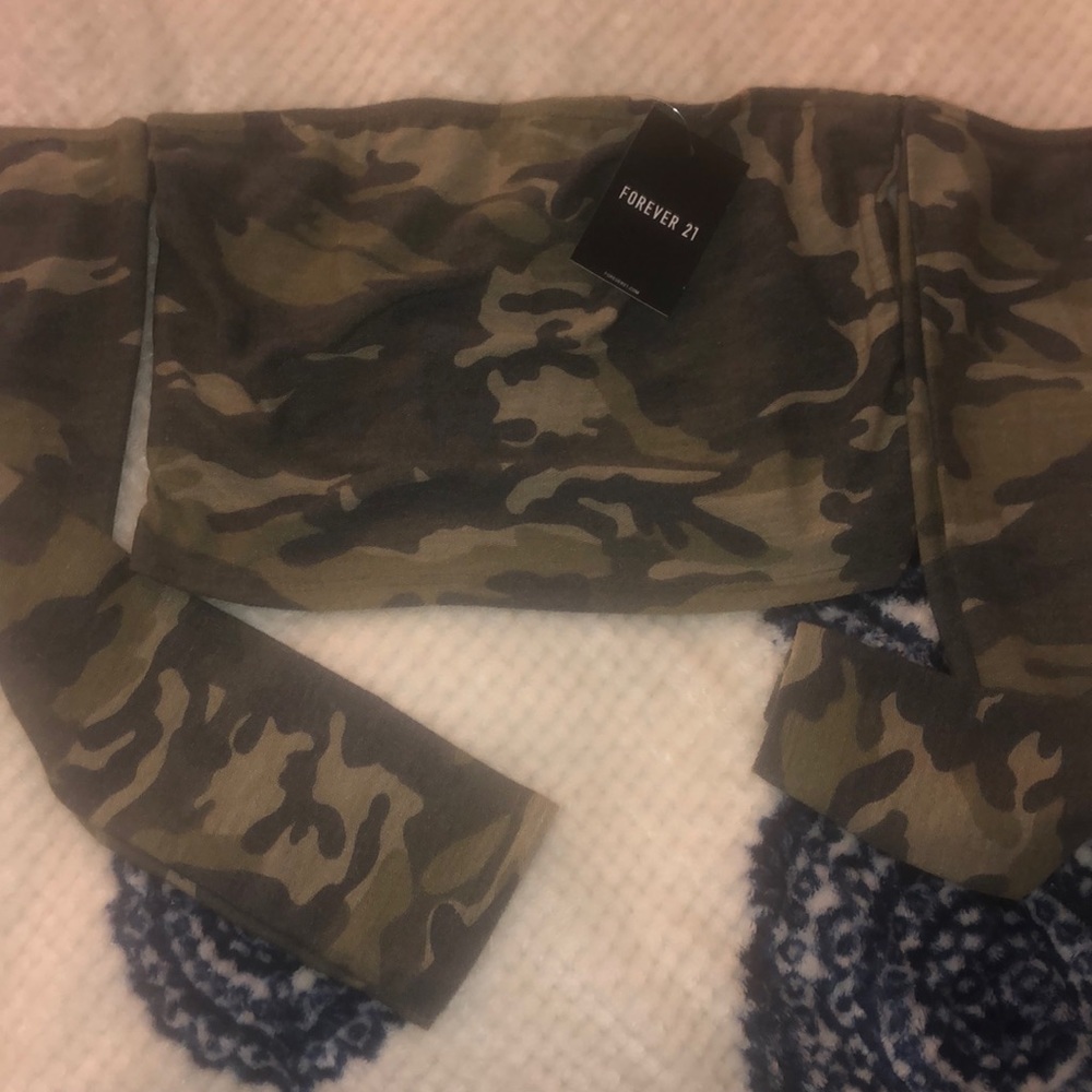 Crop top